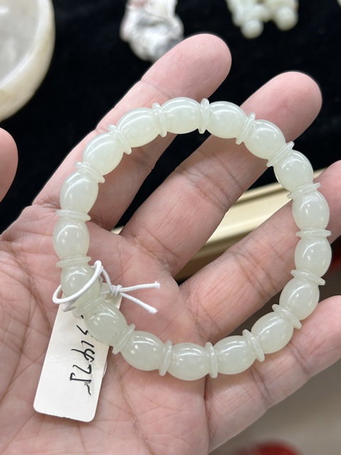 古玩玉器連珠鐲真品鑒賞圖