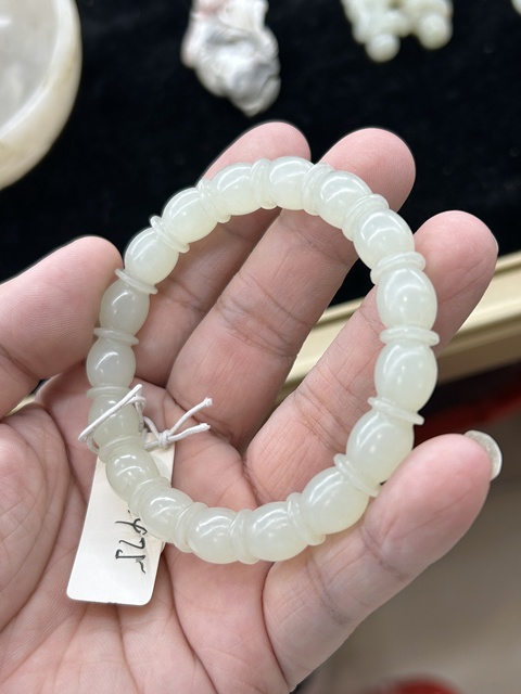 古玩玉器連珠鐲真品鑒賞圖