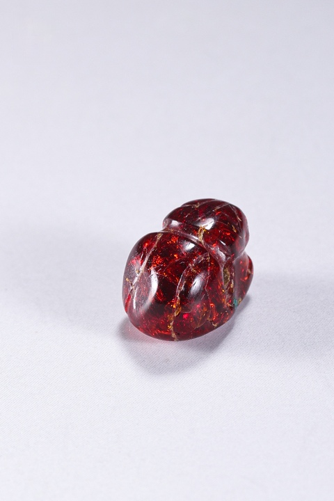 古玩玉器琥珀小瑞獸真品鑒賞圖