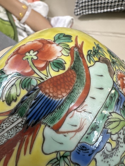 古玩陶瓷粉彩罐真品鑒賞圖