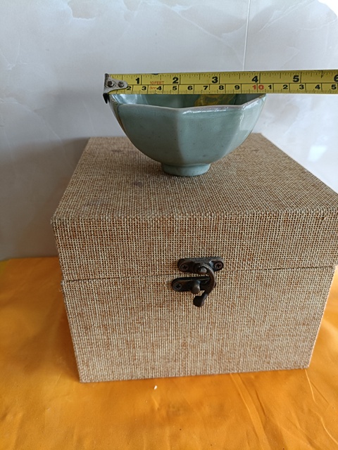 古玩陶瓷罕見精品南宋龍泉青瓷八方杯拍賣,當(dāng)前價(jià)格998元