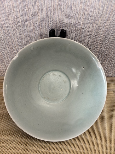 古玩陶瓷龍泉青瓷刻仰蓮紋碗拍賣,當(dāng)前價格3888元