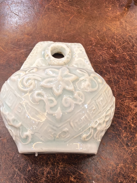 古玩陶瓷青白釉模印壁掛真品鑒賞圖