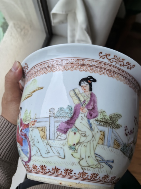 古玩陶瓷粉彩人物花盆拍賣，當前價格1280元