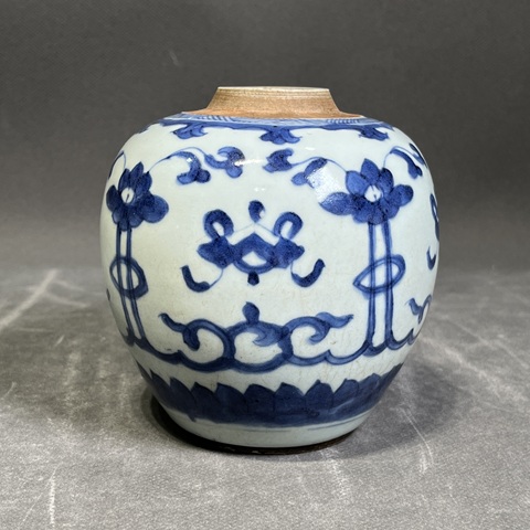 古玩陶瓷花卉紋青花罐拍賣,當(dāng)前價(jià)格2260元