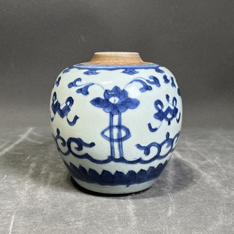古玩陶瓷花卉紋青花罐拍賣,當(dāng)前價(jià)格2260元
