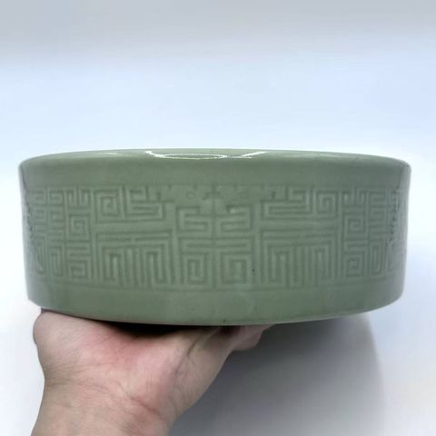 古玩陶瓷豆青釉夔龍紋水洗真品鑒賞圖