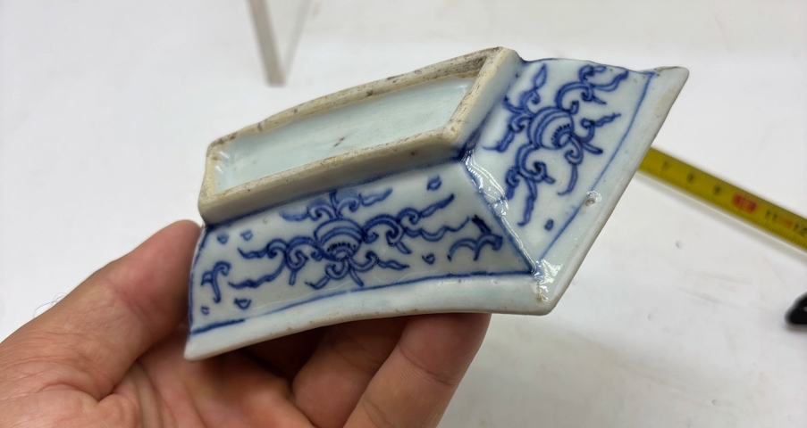 古玩陶瓷青花花卉紋串盤真品鑒賞圖