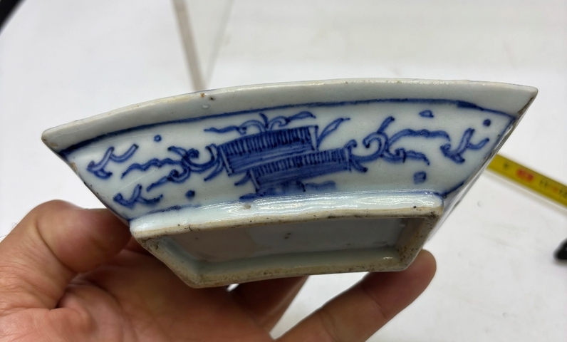 古玩陶瓷青花花卉紋串盤真品鑒賞圖