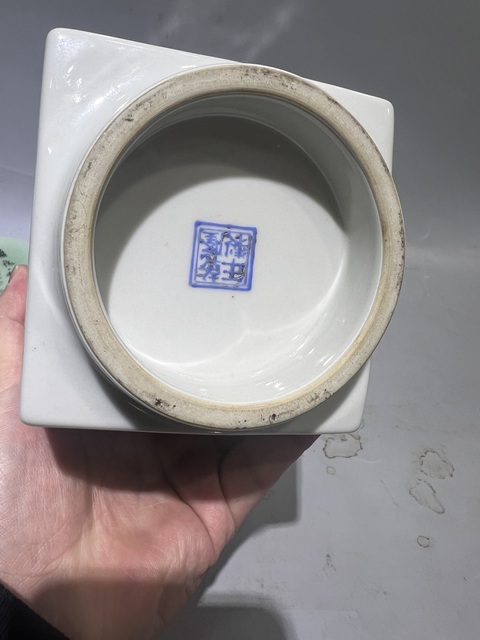 古玩陶瓷墨彩琮式瓶真品鑒賞圖