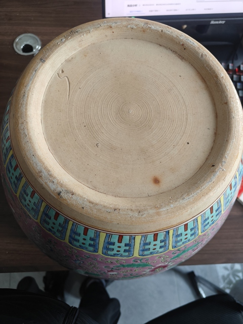 古玩陶瓷花卉紋粉彩缸真品鑒賞圖