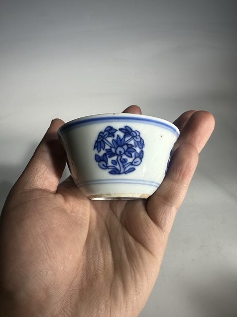 古玩陶瓷團花臥足杯拍賣，當前價格4888元
