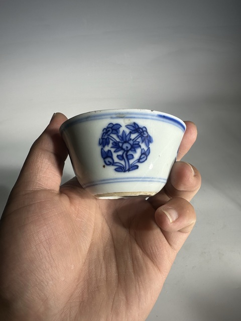 古玩陶瓷團花臥足杯拍賣，當前價格4888元