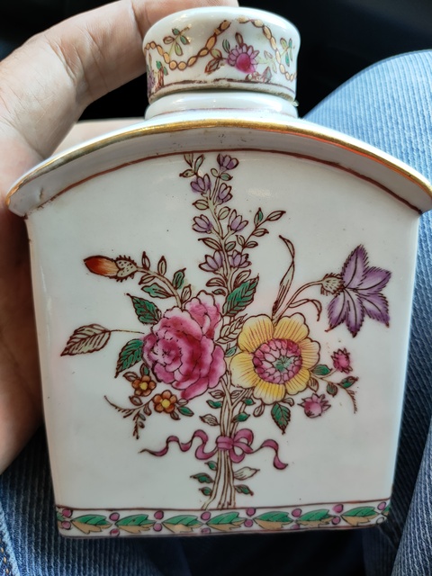 古玩陶瓷廣彩花卉紋茶葉罐真品鑒賞圖