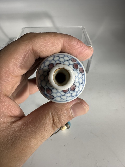 古玩陶瓷青花釉里紅包青天斷案人物鼻煙壺拍賣，當(dāng)前價(jià)格6888元