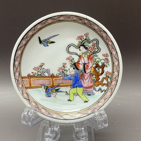 古玩陶瓷人物花鳥紋盤真品鑒賞圖
