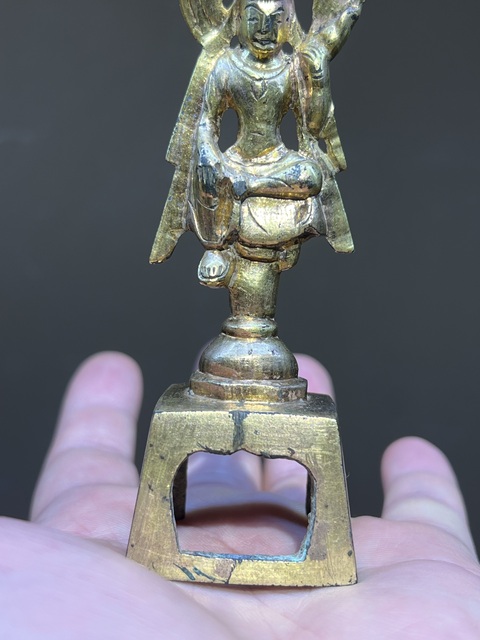 古玩銅器唐·鎏金自在觀音真品鑒賞圖