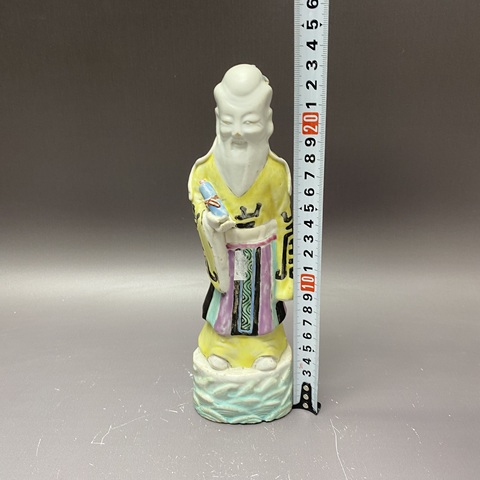 古玩陶瓷粉彩人物塑像真品鑒賞圖