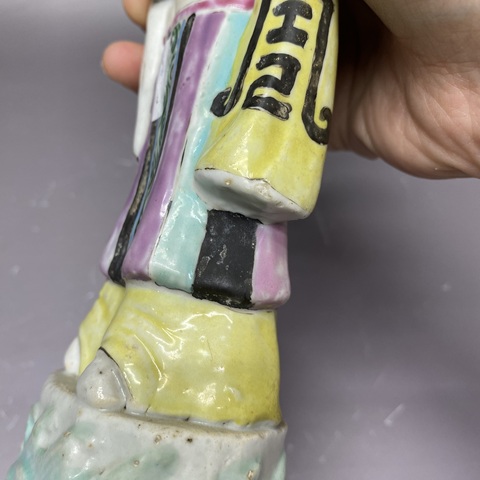 古玩陶瓷粉彩人物塑像真品鑒賞圖