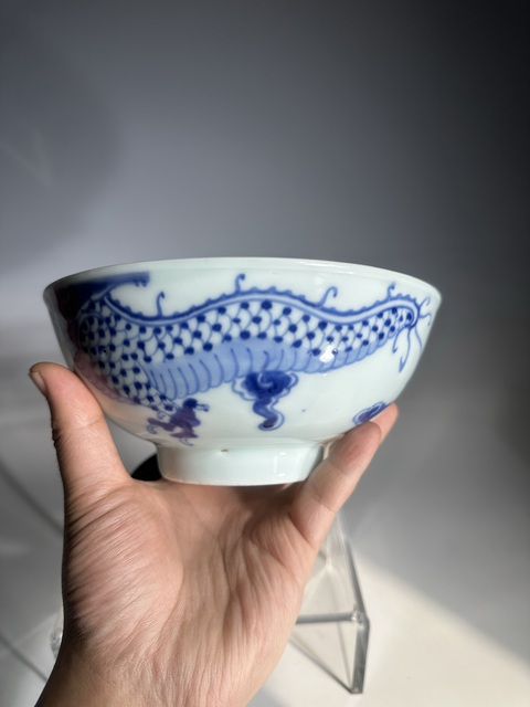 古玩陶瓷青花過墻龍紋碗拍賣,當前價格2888元