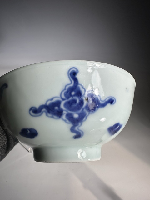 古玩陶瓷青花過墻龍紋碗拍賣,當前價格2888元