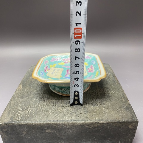 古玩陶瓷粉彩四方倭角盤真品鑒賞圖