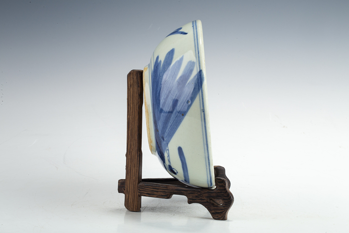 古玩陶瓷清晚·青花山水紋研缽
真品鑒賞圖