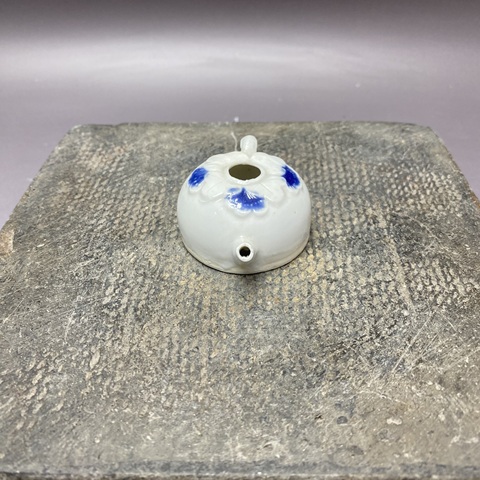 古玩陶瓷青花執(zhí)壺型水滴真品鑒賞圖