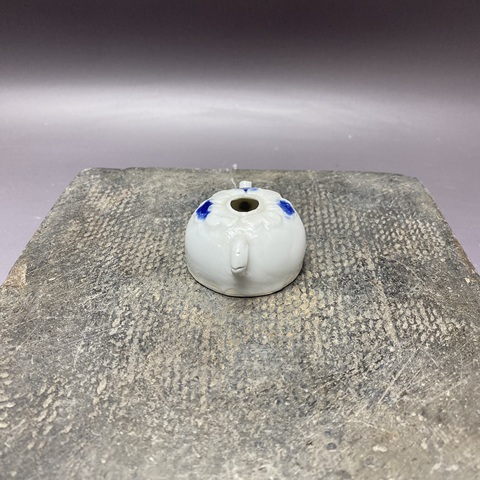 古玩陶瓷青花執(zhí)壺型水滴真品鑒賞圖