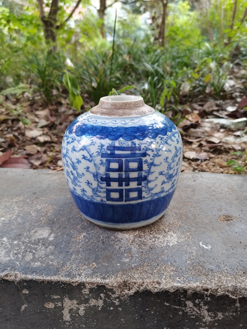 古玩陶瓷青花淡描花卉紋罐，復窯接脖真品鑒賞圖