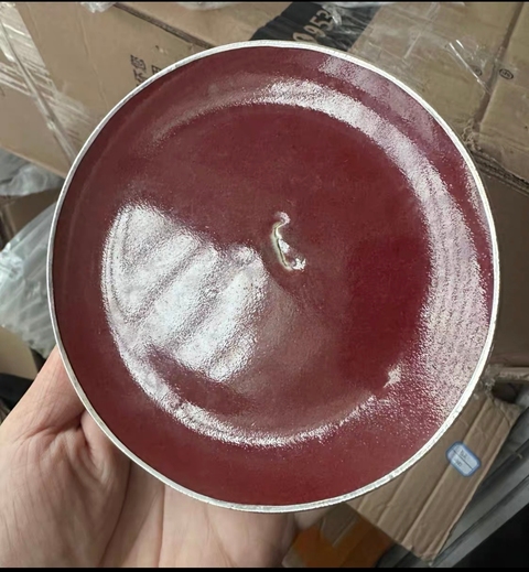 古玩陶瓷霽紅釉盤真品鑒賞圖