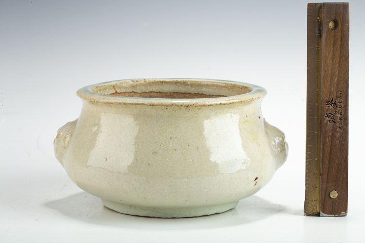 古玩陶瓷清晚·青白釉雙耳爐
真品鑒賞圖