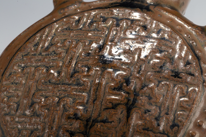 古玩陶瓷民國·醬釉幾何紋雙系扁壺拍賣，當前價格1280元