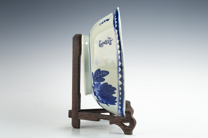 古玩陶瓷民國·青花牡丹紋碗
真品鑒賞圖