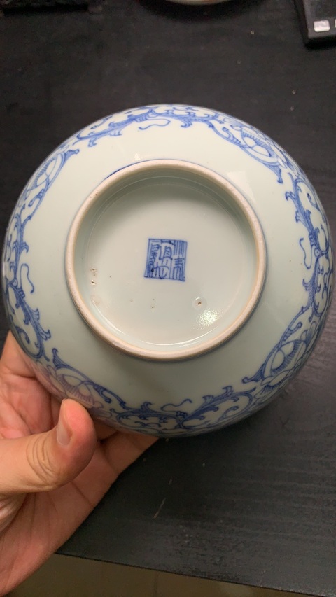 古玩陶瓷花卉紋青花碗真品鑒賞圖