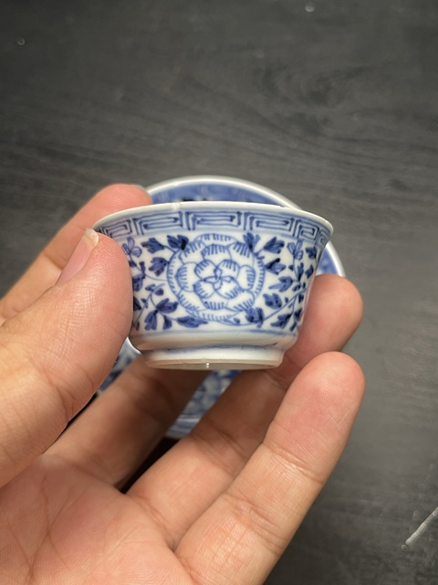 古玩陶瓷青花杯盤真品鑒賞圖