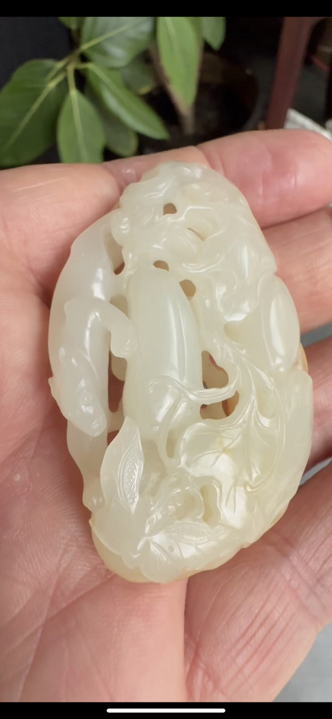 古玩玉器和田玉雕“瓜果墜”真品鑒賞圖