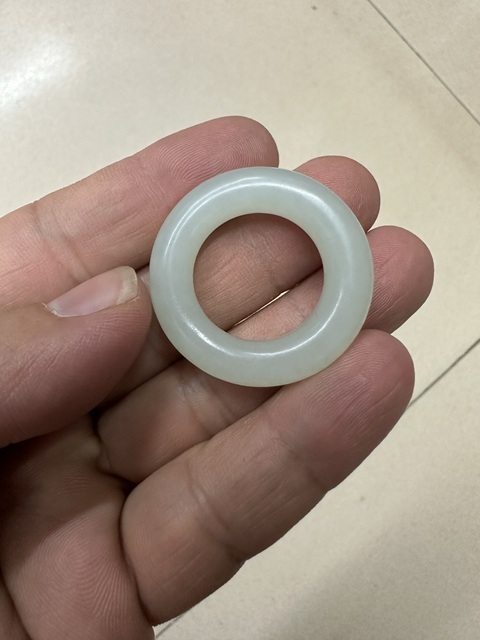 古玩玉器和田玉雕“素紋環”真品鑒賞圖