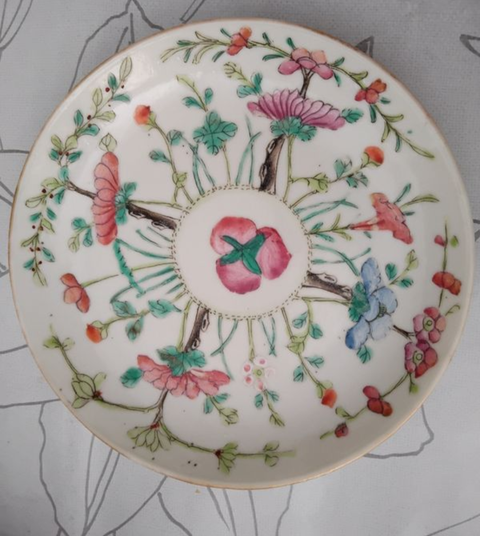 古玩陶瓷清晚期 粉彩四季花卉紋盤真品鑒賞圖