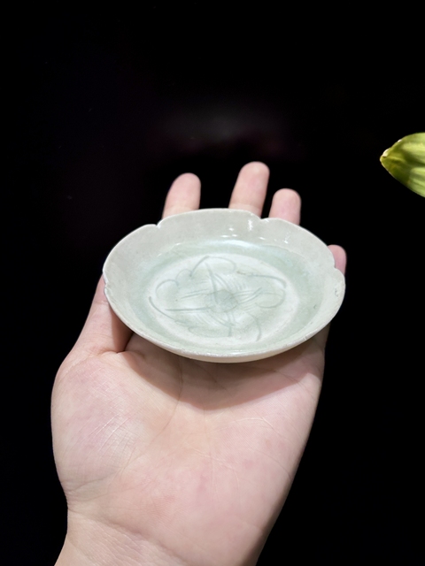 古玩陶瓷【館藏級(jí)精品】湖田窯青白釉葵口劃花洗【文房雅器】【頂級(jí)玻璃釉】【路份高，收藏價(jià)值好】拍賣(mài)，當(dāng)前價(jià)格0元