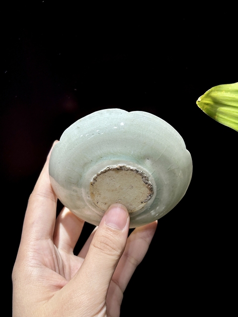 古玩陶瓷【館藏級(jí)精品】湖田窯青白釉葵口劃花洗【文房雅器】【頂級(jí)玻璃釉】【路份高，收藏價(jià)值好】拍賣(mài)，當(dāng)前價(jià)格0元