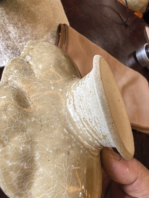 古玩陶瓷唐長沙窯青釉褐綠彩壓花蓮花紋海棠杯真品鑒賞圖