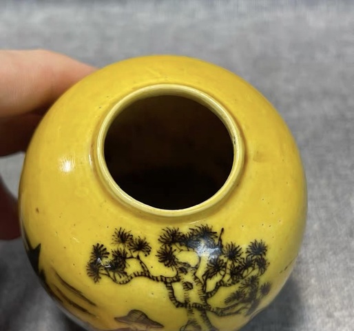 古玩陶瓷晚清黃釉墨地水盂真品鑒賞圖