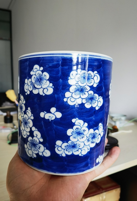 古玩陶瓷青花冰梅圖筆筒真品鑒賞圖