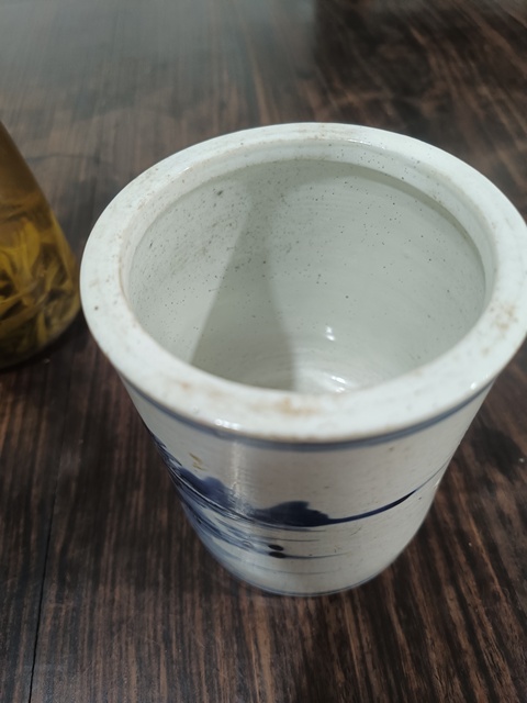 古玩陶瓷青花山水紋筆筒真品鑒賞圖