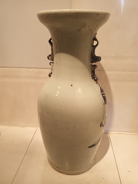 古玩陶瓷青花瓶真品鑒賞圖