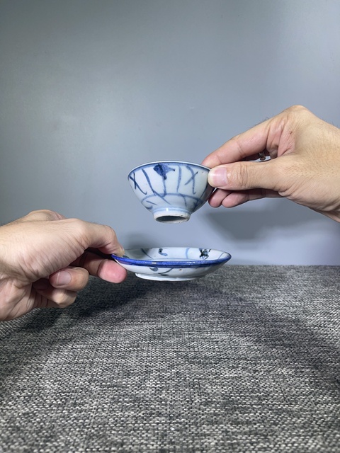 古玩陶瓷清中期.青花靈芝花卉紋杯碟拍賣,當前價格0元
