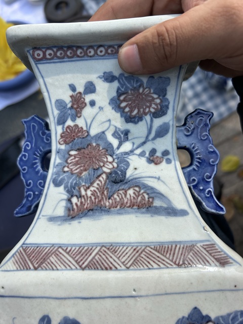 古玩陶瓷青花釉里紅瓶真品鑒賞圖