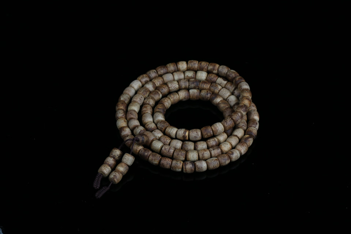 古玩雜項(xiàng)柬埔寨白奇楠制作珠串真品鑒賞圖