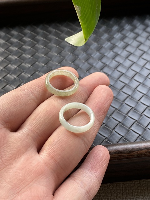 古玩玉器清代天然翡翠戒指拍賣,當前價格588元